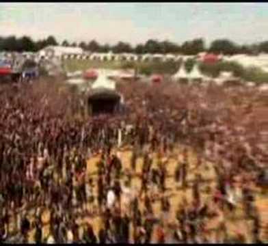 Youtube: Heaven Shall Burn - Behind A Wall Of Silence @ Wacken 2007