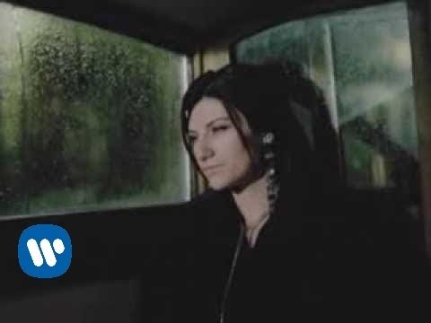 Youtube: Laura Pausini - Víveme (Official Video)