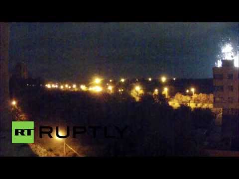 Youtube: Ukraine: Shells rain down on Donetsk despite ceasefire