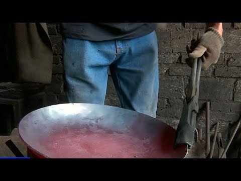 Youtube: Man devotes lifetime to the art of wok-making
