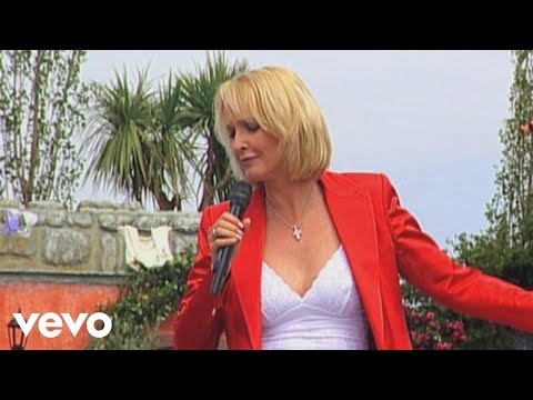 Youtube: Kristina Bach - Fliegst Du mit mir zu den Sternen (ZDF-Fernsehgarten 06.07.2003) (VOD)