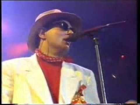 Youtube: FALCO - junge roemer (live) 2/11 1986 Frankfurt