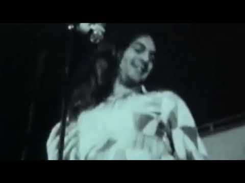 Youtube: Deep Purple - Smoke on the Water (Live 1972)