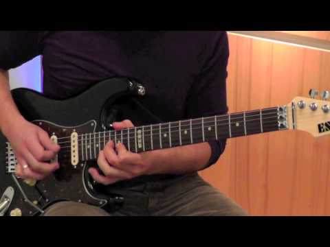 Youtube: Run To The Hills - Iron Maiden (Guitar Cover)