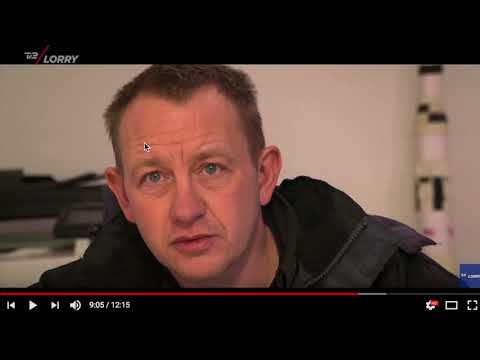 Youtube: Body language of Peter Madsen after submarine rescue