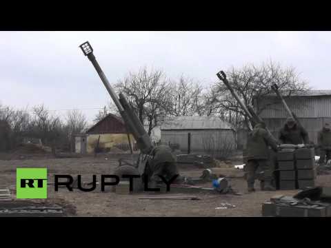 Youtube: Ukraine: DPR fighters fire at army positions near Debaltsevo