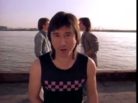 Youtube: Journey - Separate Ways (Worlds Apart)