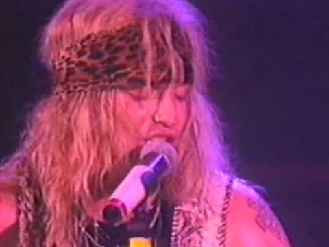 Youtube: POISON - Every Rose Has It's Thorn (live 1993)