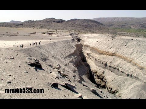 Youtube: *NEW* Cracks/Fissures suddenly appear near Yellowstone in Grand Teton