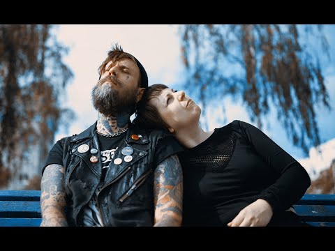 Youtube: Lulu & die Einhornfarm - überall bulln (feat. Chris Kotze)