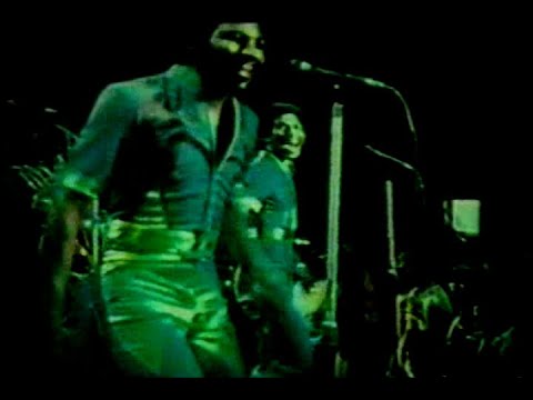 Youtube: Heatwave - Ain't No Half Steppin' (live) Revolver August 12, 1978