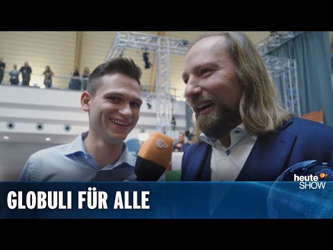 Youtube: Homöopathie-Streit: Fabian Köster verteilt Globuli bei den Grünen | heute-show vom 22.11.2019