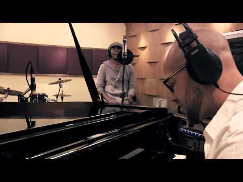 Youtube: Tony Momrelle - Yesterday (Unplugged in Rome)