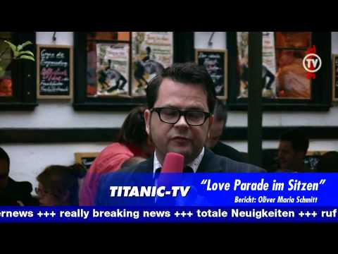 Youtube: TITANIC-TV +++ Breaking News +++ Love Parade 2011 im Sitzen +++