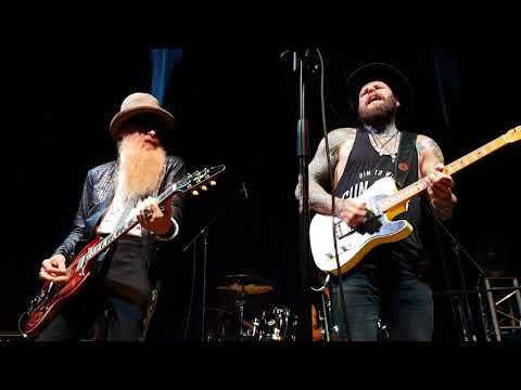 Youtube: Billy F. Gibbons w/ Supersonic Blues Machine - La Grange (Casino Zollverein, Essen, 11.07.2018)