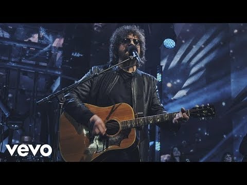 Youtube: Jeff Lynne's ELO - Turn to Stone (Live at Wembley Stadium)