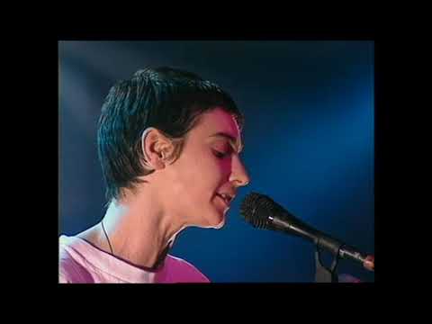Youtube: The Foggy Dew - Sinéad O’Connor & The Chieftains, 1995