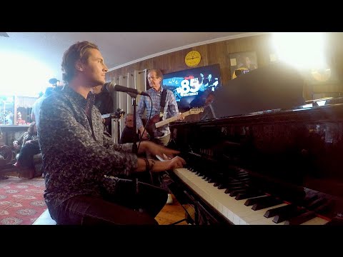 Youtube: Jacob Tolliver // Jerry Lee Lewis' 85th Birthday Celebration