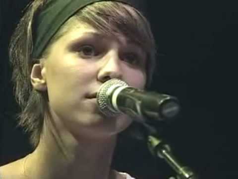 Youtube: Christina Stürmer & Band - Mama [Unplugged]