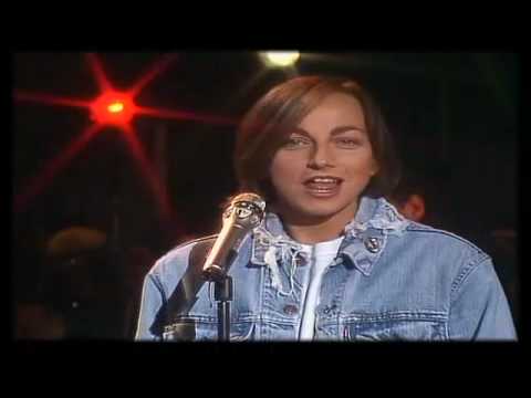 Youtube: Gianna Nannini & Edoardo Bennato - Un Estate Italiana 2006