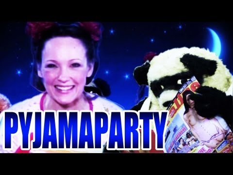 Youtube: Bobo, du Pottsau! - Die Pyjamaparty mit Carolin Kebekus - Broken Comedy Offiziell