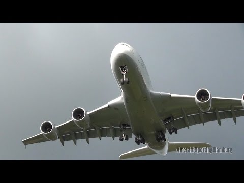 Youtube: ✈ [Overhead & Hard Landing] Lufthansa A380 @ Hamburg Airport
