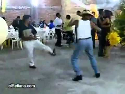 Youtube: Wenn Betrunkene anfangen zu tanzen Epic Fail