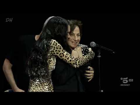 Youtube: AMERICA - Gianna Nannini & Elodie [THE STADIUM SHOW] LIVE A SAN SIRO 2025 [4K]