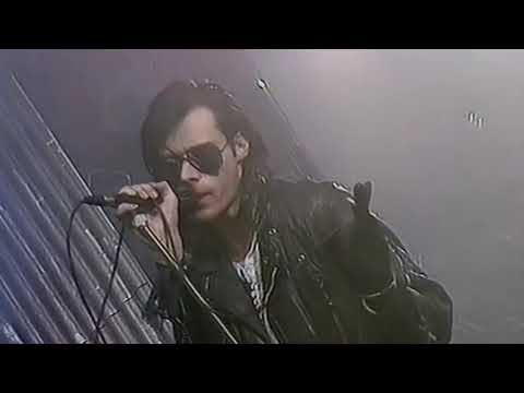 Youtube: The Sisters of Mercy @ This Corrosion