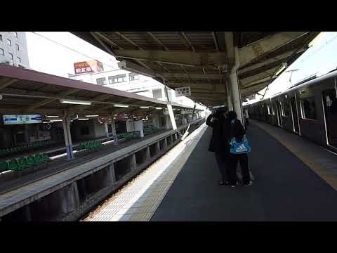 Youtube: 東日本大震災（2011.3.11）　京成成田駅での様子