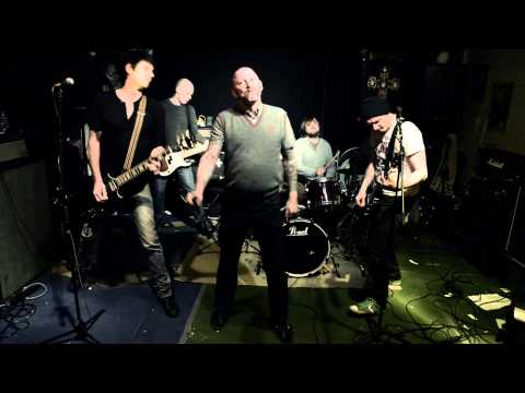 Youtube: Hass - Zurück in die Psychatrie (Official Video / Album: Kacktus) - Aggressive Punk Produktionen