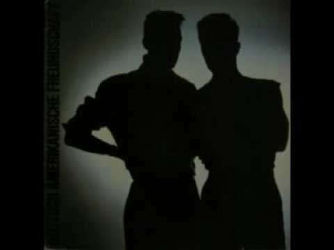 Youtube: DAF - Kebab Träume