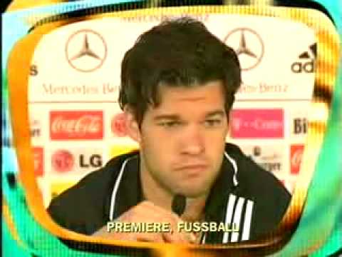 Youtube: Michael Ballack versteht die Frage nicht looool