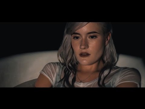 Youtube: Madeline Juno - Waldbrand (Official Video)
