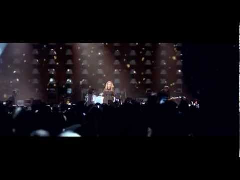 Youtube: Adele - Make You Feel my Love (Live at Royal Albert Hall)