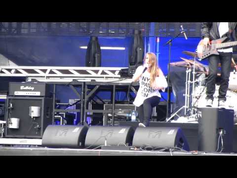 Youtube: Guano Apes   Lords of the boards live @ Messe Riem München 1080p