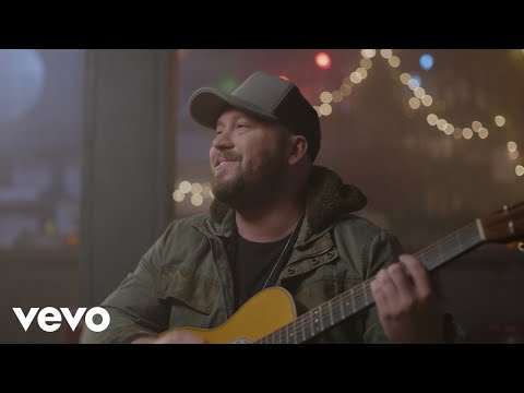 Youtube: Mitchell Tenpenny - Neon Christmas (Official Video)