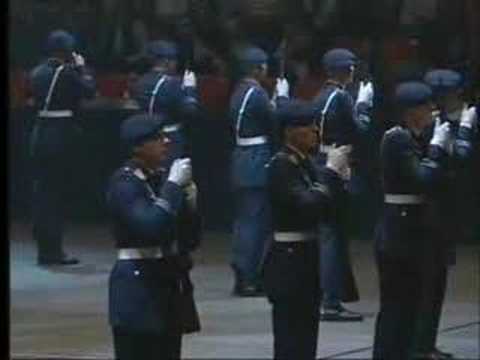 Youtube: Drillteam der 5./ Wachbataillon 2005 in Kanada