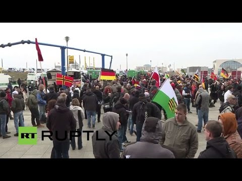 Youtube: LIVE: Thousands gather in Berlin to protest against Angela Merkel