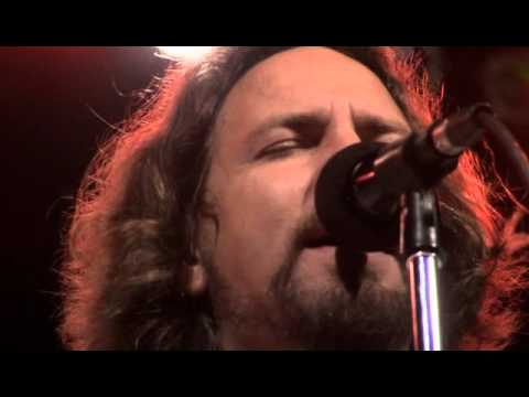 Youtube: Eddie Vedder - Hard Sun (Water on the Road)