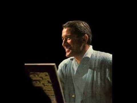 Youtube: Perry Como - Moon River