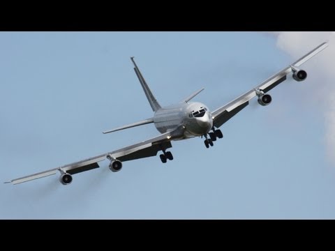 Youtube: The Legendary Boeing 707 ! Touch & Go, Depature, Landing. HD
