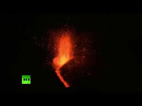Youtube: La première éruption du volcan Etna en 2017 (Direct du 28.02)