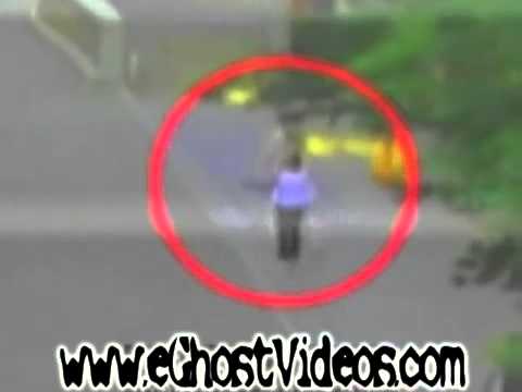 Youtube: Woman walked through a ghost in Japan