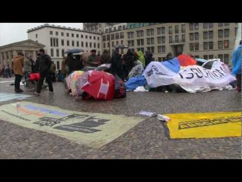 Youtube: Polizeigewalt gegen Flüchtlingscamp am Brandenburger Tor
