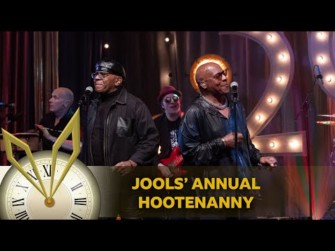Youtube: The Real Thing - You To Me Are Everything (Jools' Annual Hootenanny)
