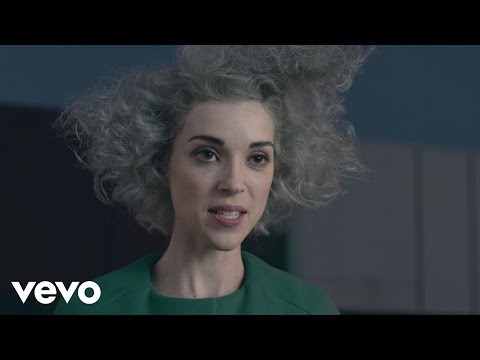 Youtube: St. Vincent - Digital Witness