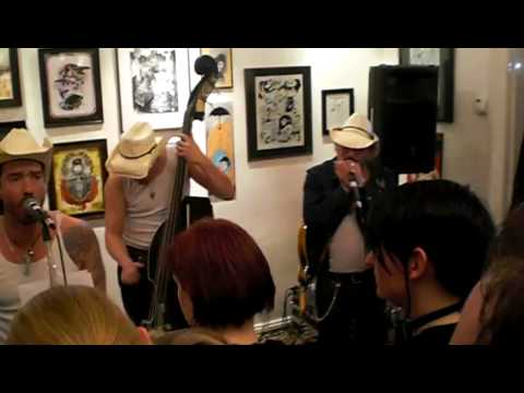 Youtube: The Boss Hoss Stallion Battalion
