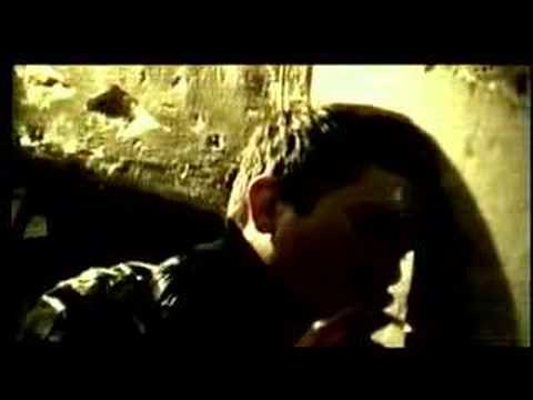 Youtube: Broilers - »Ich sah kein Licht« (Offizielles Musikvideo)