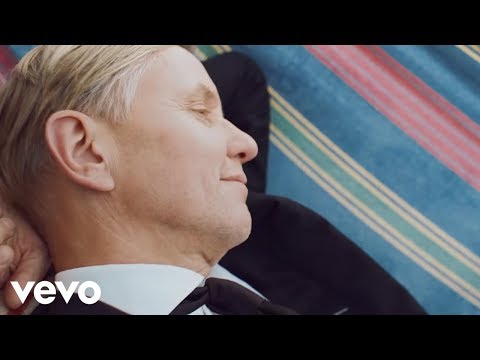 Youtube: Max Raabe - Der perfekte Moment… wird heut verpennt